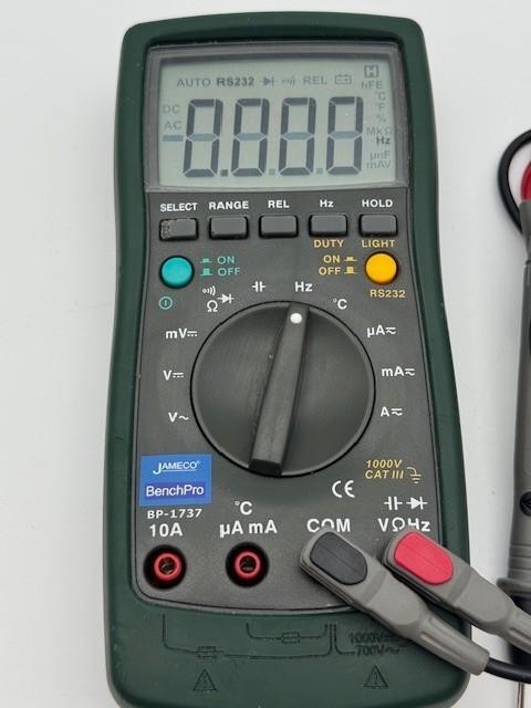 Jameco MS8226T TRUE RMS Multimeter Auto Range DMM Capacitance Temperature Meter