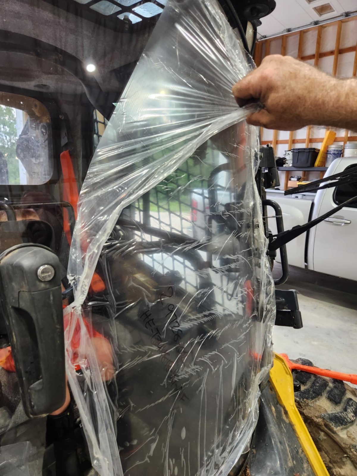 JOHN DEERE G SERIES CAB DOOR T344818 1/2" TINTED OPTIC ARMOR 324 325 330 331 333