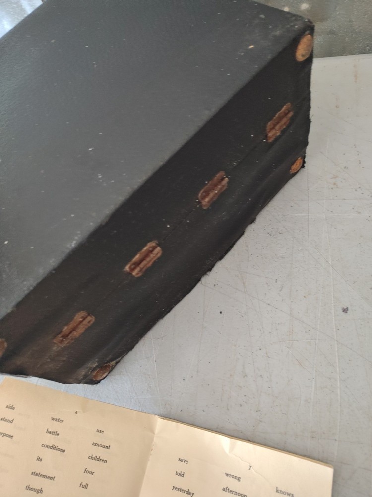 ANTIQUE STENOTYPE TYPING MACHINE WITH CASE BOOK COR