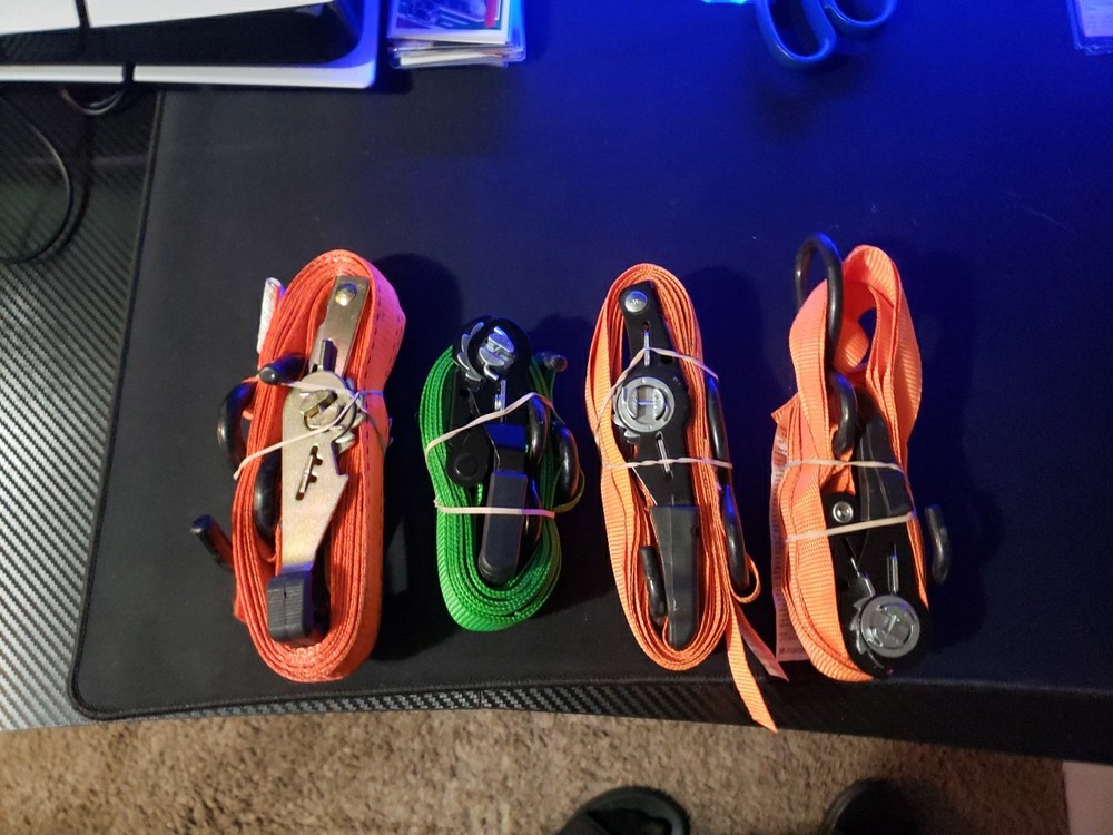 4 Pack 1 Inch Ratchet Straps. With Hooks