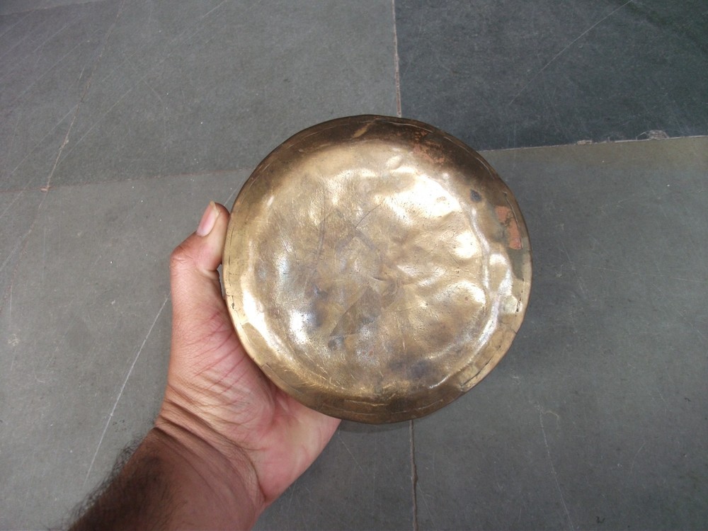 Vintage Brass Handcrafted Round Shape Solid Jewellery Box