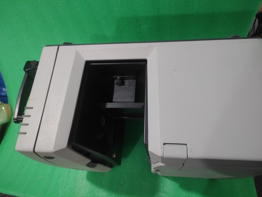 HunterLab ColorQuest XE Spectrophotometer .