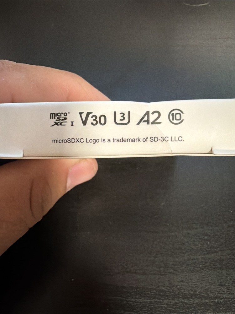 Amazon Basics microSDXC Memory Card High Speed ​​256GB with Reader Adapter Japan