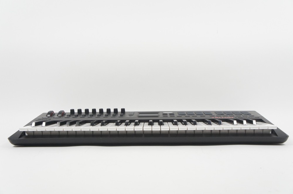 KORG Triton Taktile 49 TRTK49 Synthesizer Workstation USB MIDI Controller
