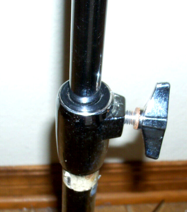 VINTAGE PEARL CHROME DRUM STAND FOLDABLE AND COMPACT