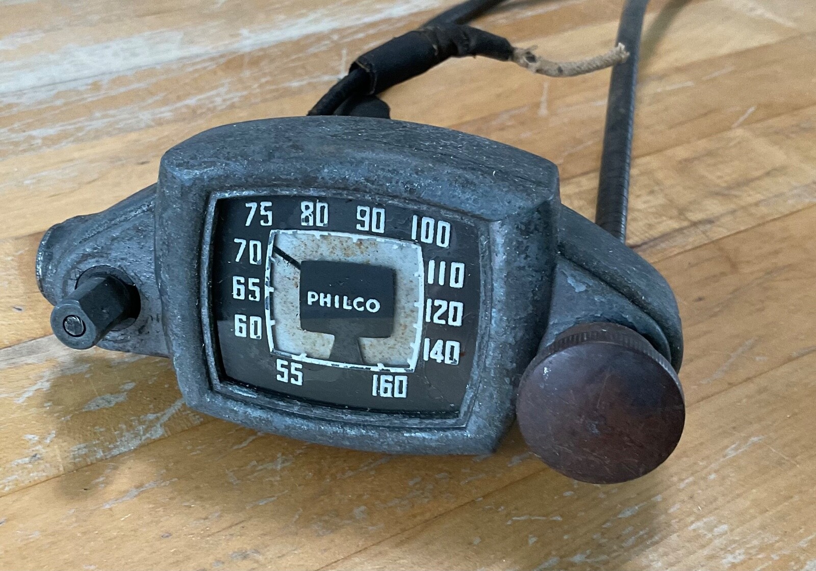 1930,s = VINTAGE PHILCO ACCESSORY AUTOMOBILE AM RADIO =  HEAD UNIT