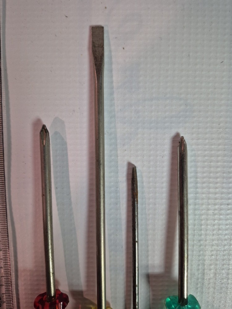 Vintage Acrylic Handle 4pc Screwdriver Lot