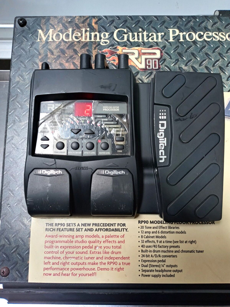 DigiTech Audio DNA2 Modeling Guitar Processor RP90+RP70 on Cabinet