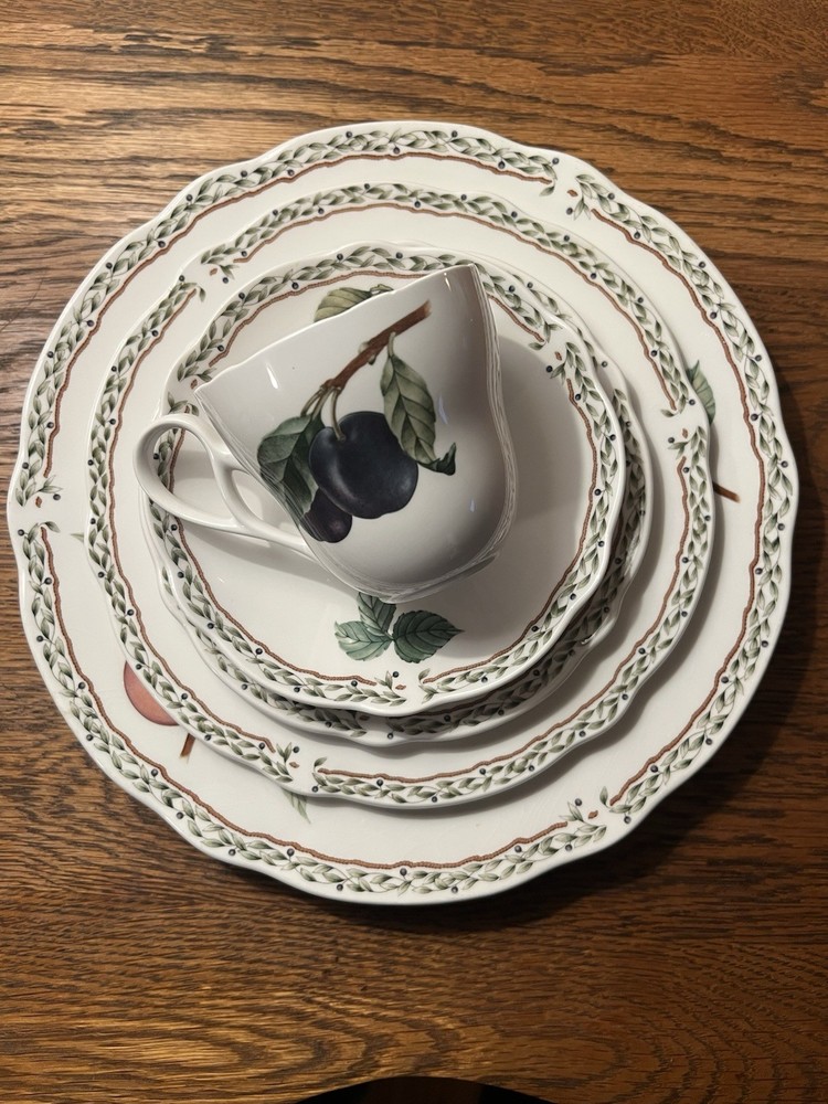 Noritake Royal Orchard 5 Pc Place Setting