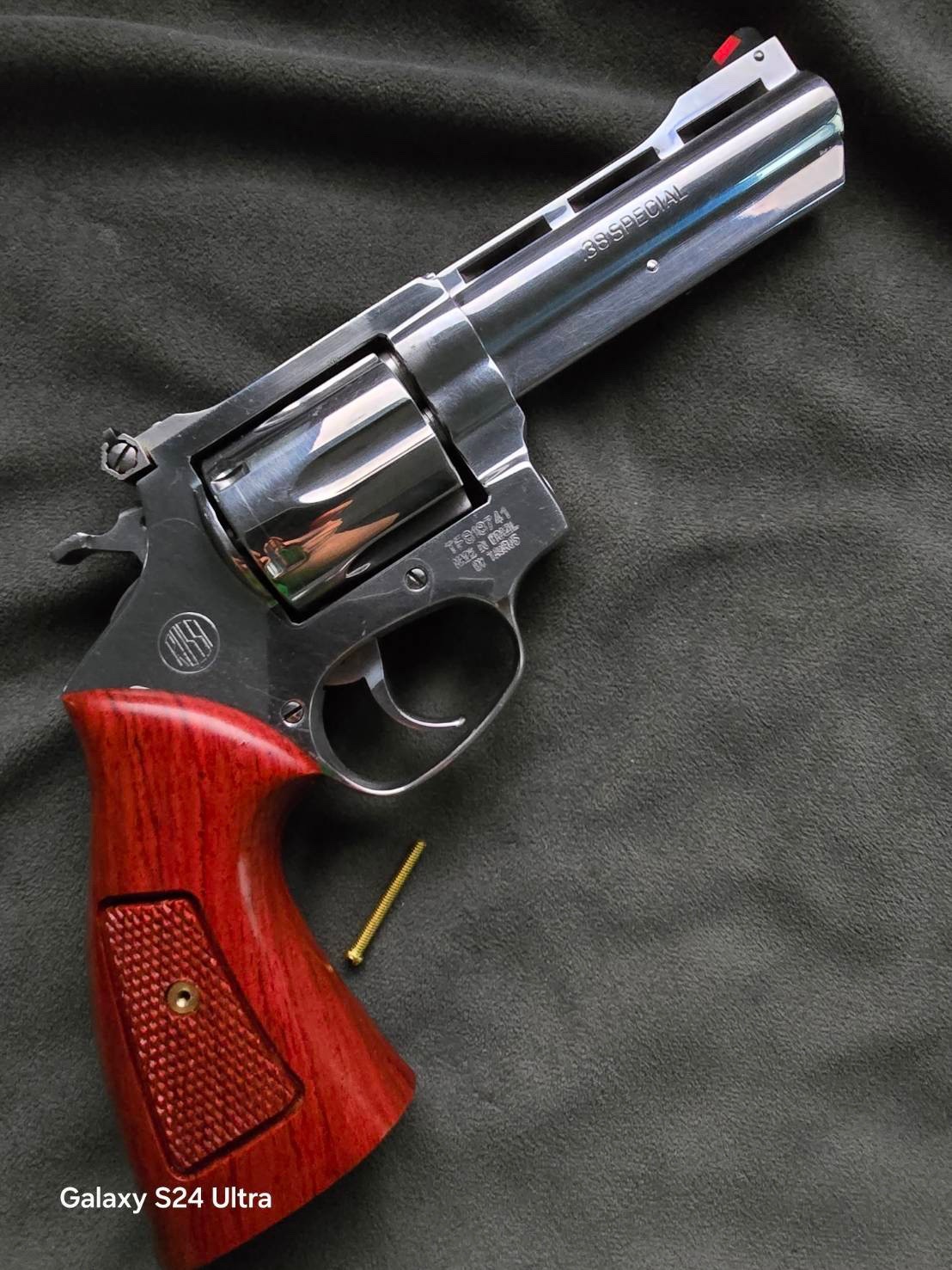 Rossi fit both Round / Square butt grips 67 68 69 71 351 511 515 518 720 971 972