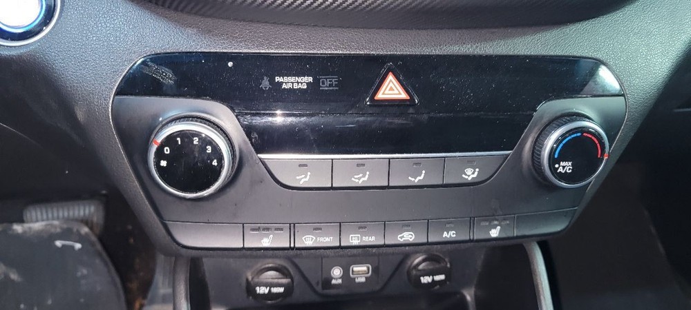 19-21 Hyundai Tucson Camera/Projector Camera Windshield Upper Center