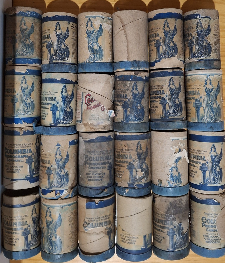 24 EMPTY ORIGINAL COLUMBIA TWO MINUTE CYLINDER RECORD BOXES - POOR CONDITION
