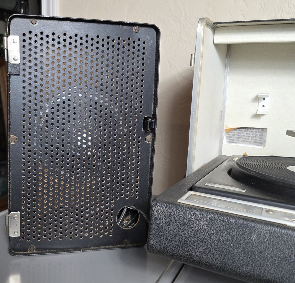 G E Solid State Stereo Portable Record Player with Detachable Spea…