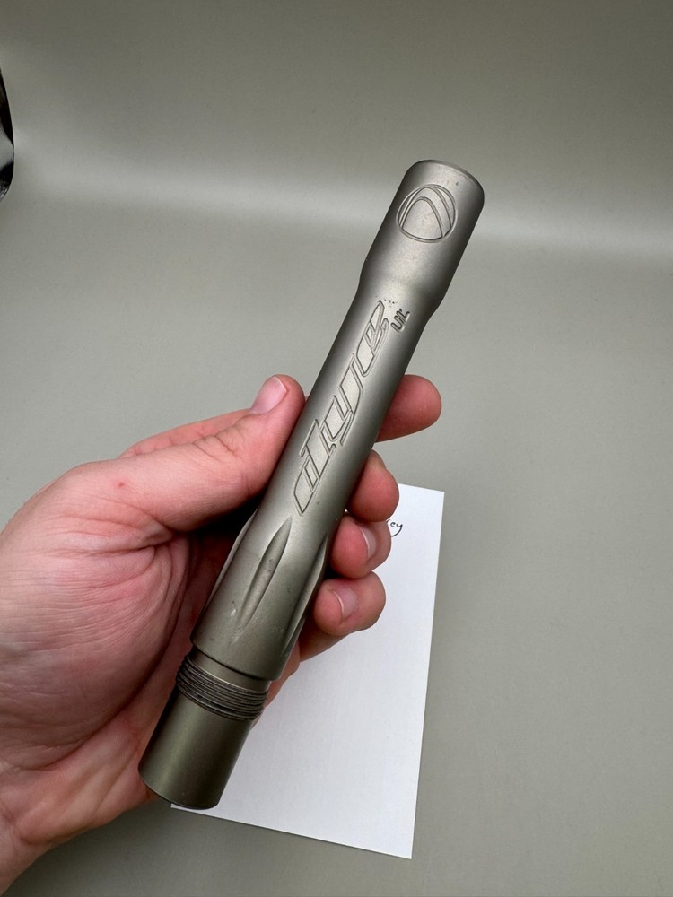 Dye UL Back-Satin Grey 688 Bore AC Thread