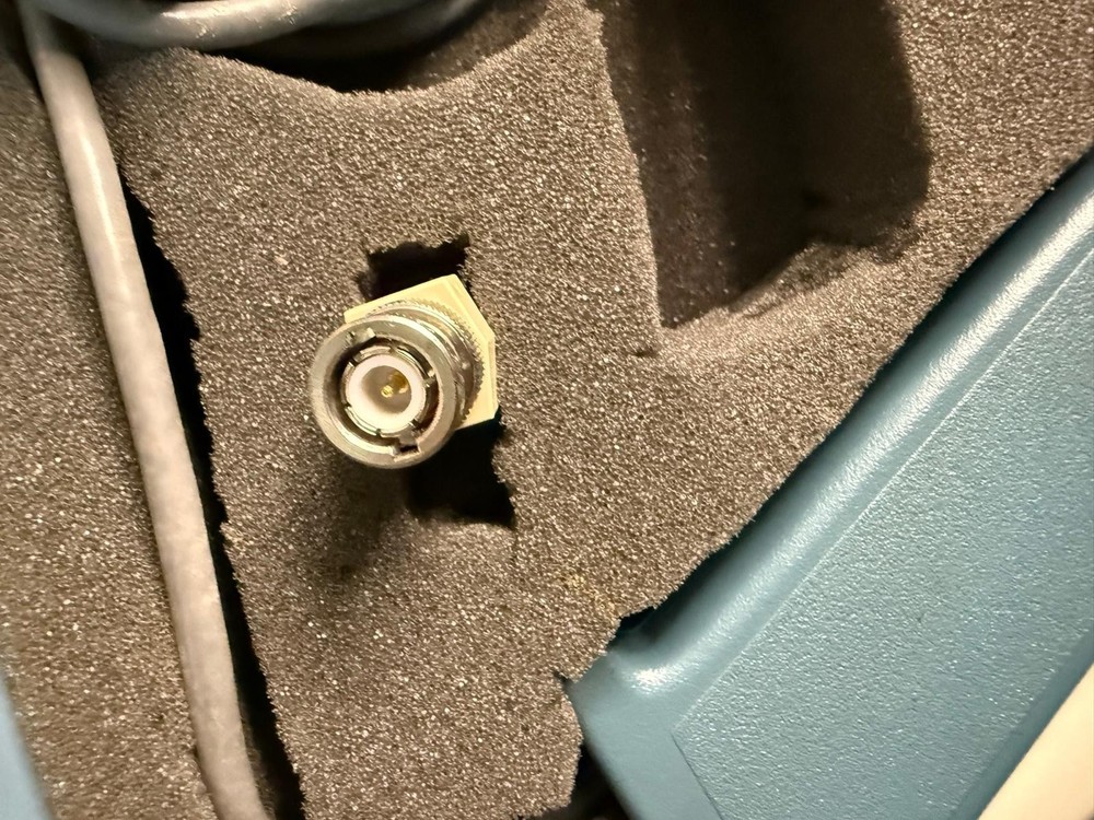 TEKTRONIX A6303 100A CURRENT PROBE WITH CARRY CASE