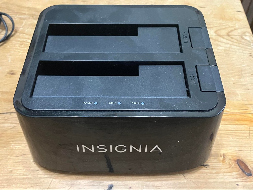 Insignia External Hard Disc Drive Reader