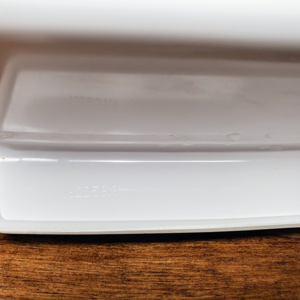 Vintage White Rectangle Microwave Casserole With Clear Lid Unbranded