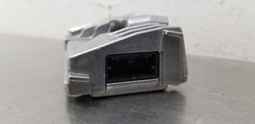 24 CHEVY SILVERADO 1500 FRONT FACING CAMERA WINDSHIELD MOUNTED 85011463