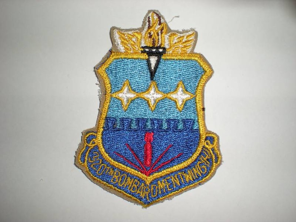 USAF 320TH BOMBARDMENT WING (H) PATCH -COLOR