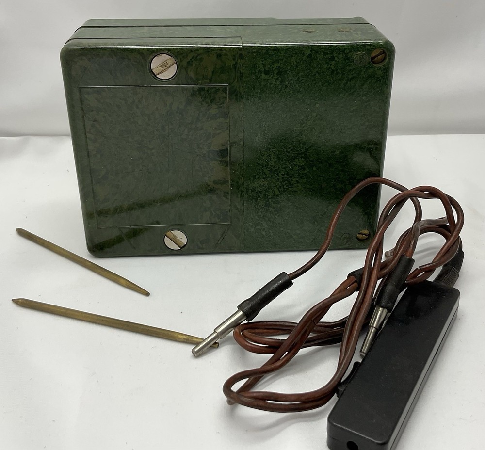 Vintage Megger Circuit Testing Ohmeter **untested**