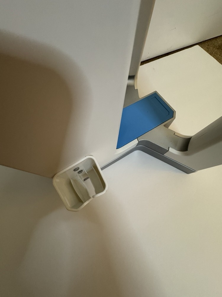 Nintendo Wii Storage Tower Stand 36" Game & Controller Rack EUC