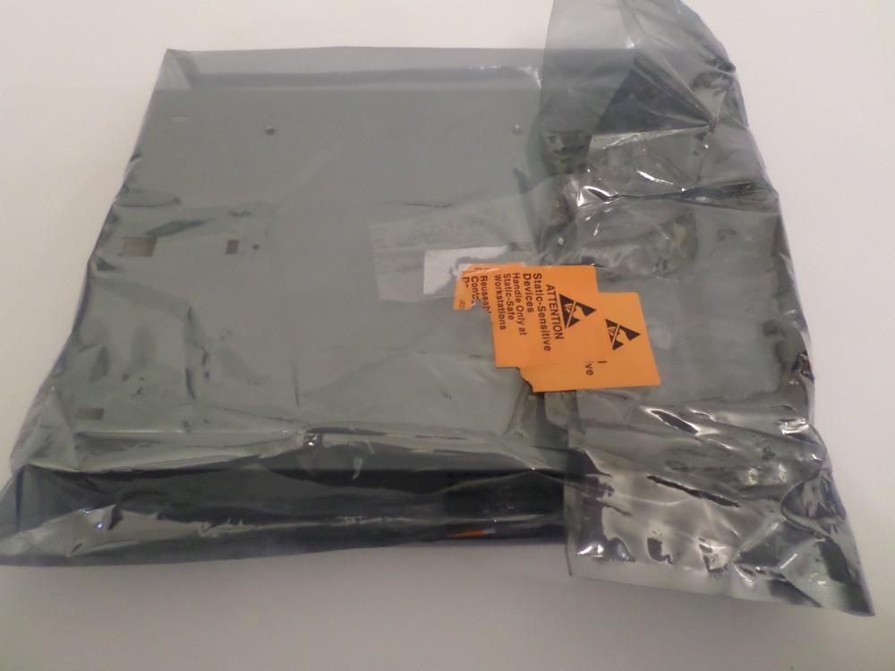 NetApp 111-00128+B3 IOM3 PlugIn Ethernet Controller Module 0948580-23 NOS NO BOX