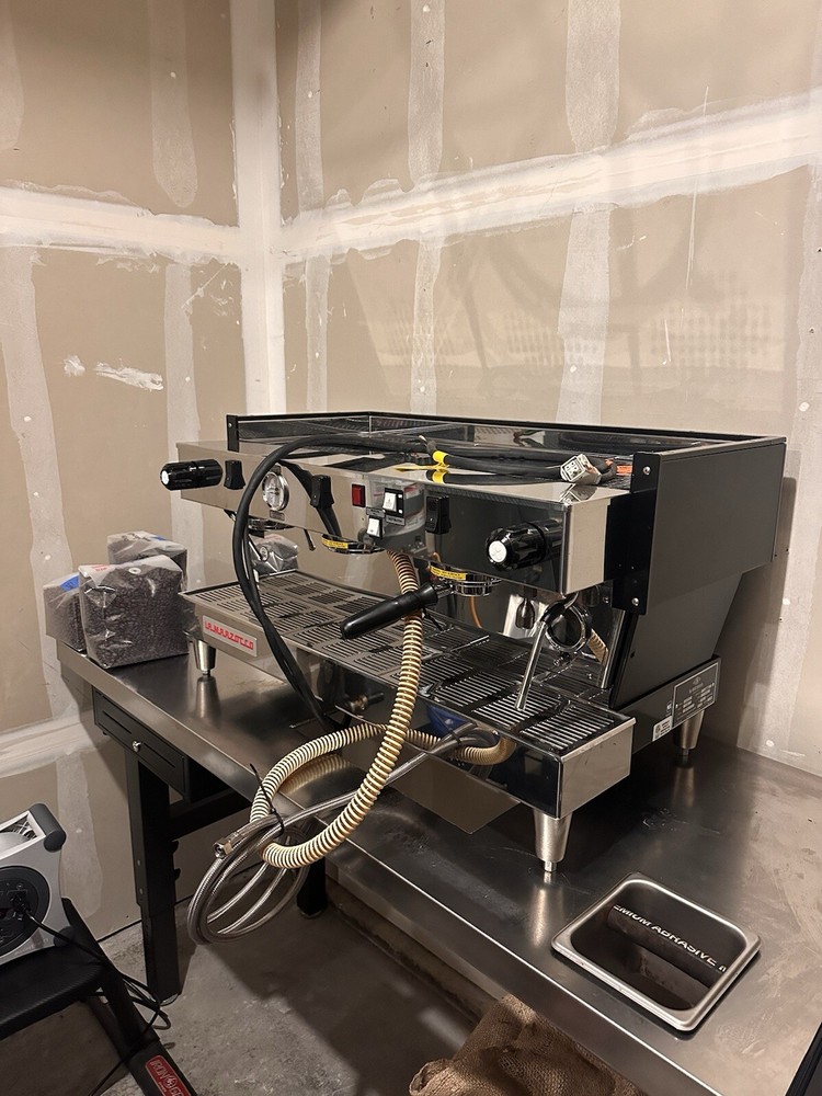 La Marzocco Linea 3 Group Semi-automatic Espresso Machine - LINEA3EE