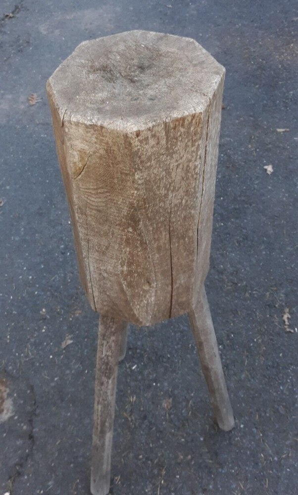 Antique Primitive Chopping Block for Poultry ?