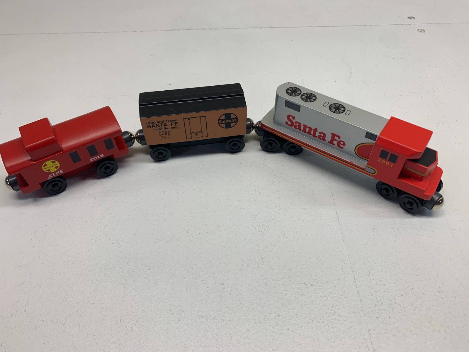 Whittle Shortline Railroad Santa Fe Locomotive 2007 3 piece set - Excellent!