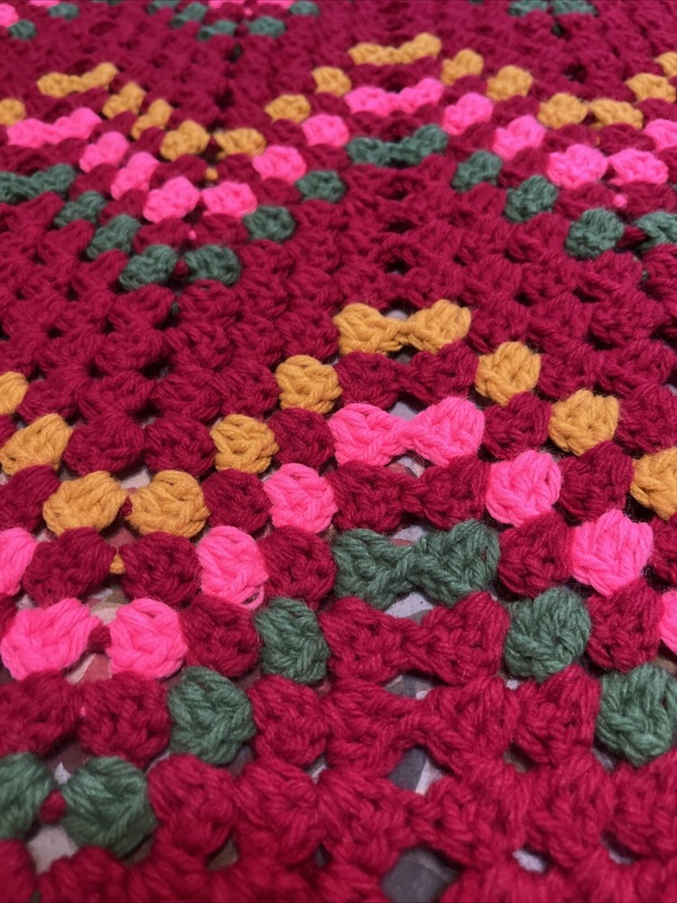 vintage Chevaron Pattern afghan- 38” X 57” -Nice