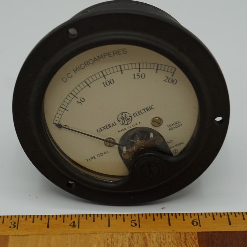 General Electric DC Microamperes Meter Type DO-41 Model AEA209