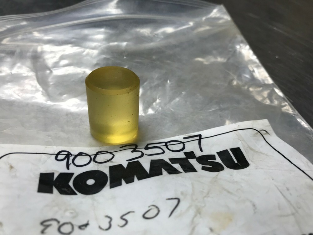 9003507 OEM Komatsu PLUG