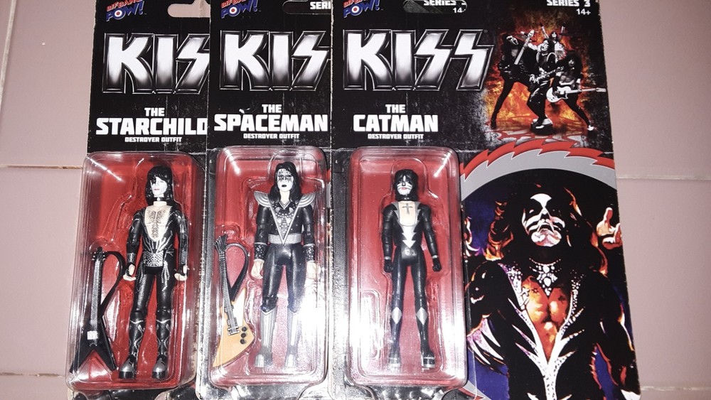 3 Kiss figures from the Destroyer era. Bif Missing Gene Simmons