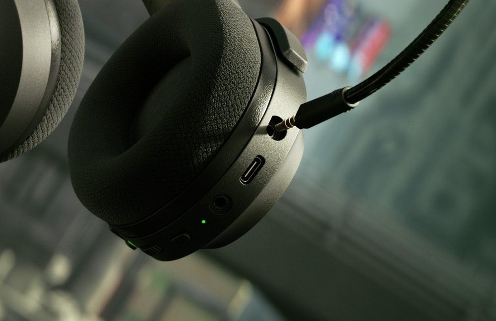 Razer Barracuda X Wireless Multi-Platform Gaming and Mobile Headset, Black