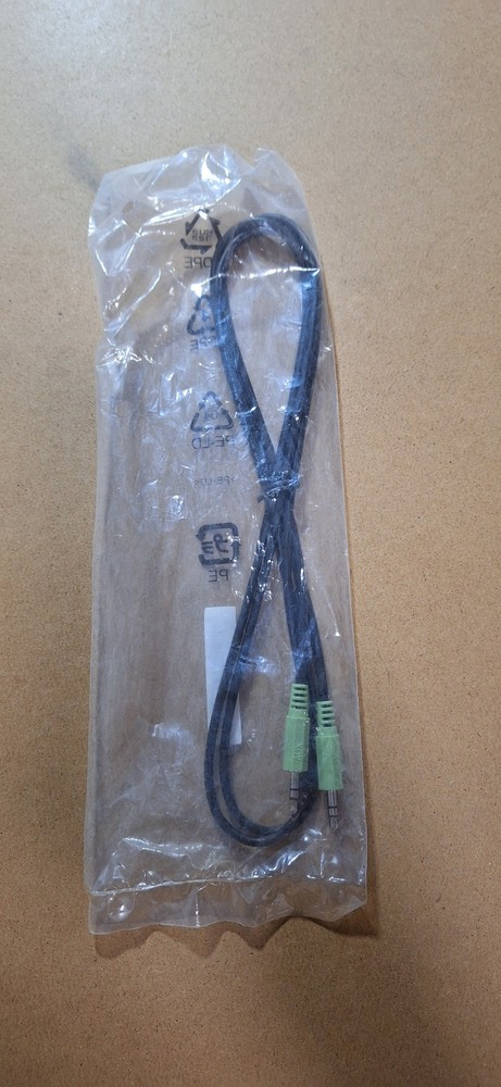Cables Bundle DVI And AUX from Asus Screen and Some DVI Adapter