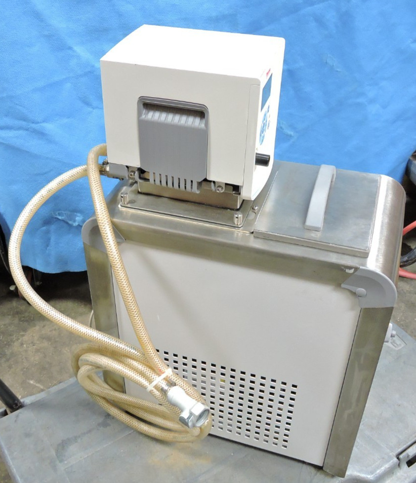 Thermo Haake A10 Chiller Recirculating Bath / SC100 Controller / Hoses / Tested