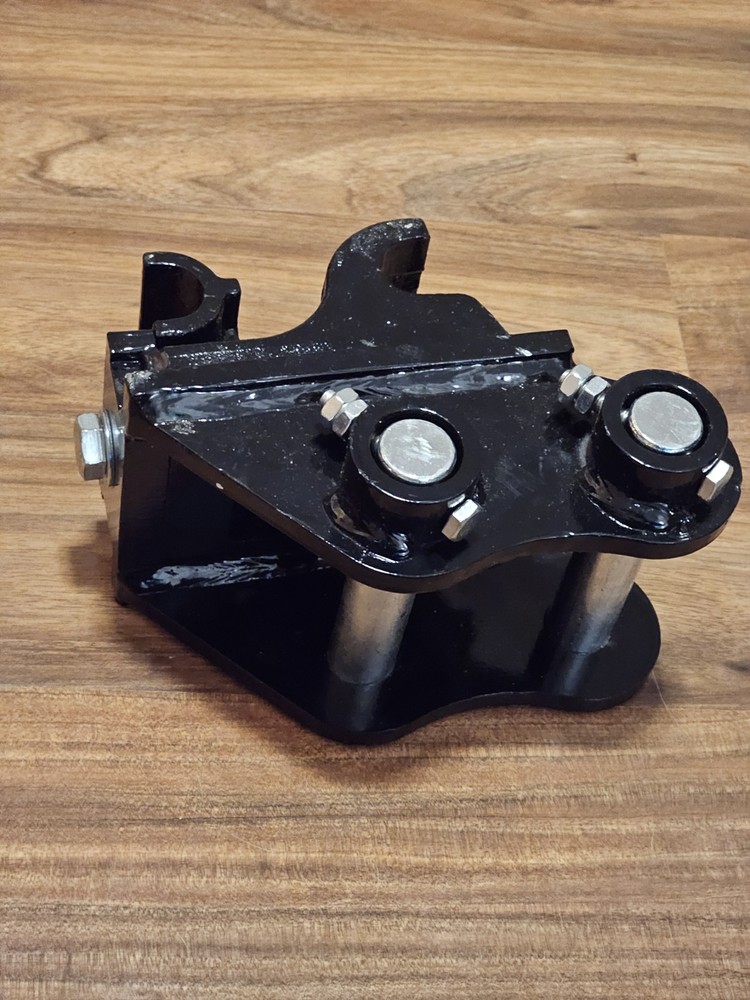 Mini Excavator Quick Coupler - Mechanical Hitch Attachment for 0.8-3 Tons Digger