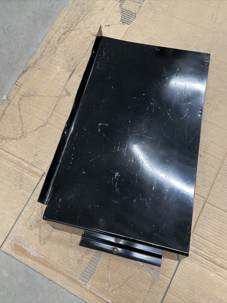 Peterbilt 379 sleeper heater guard cargo used
