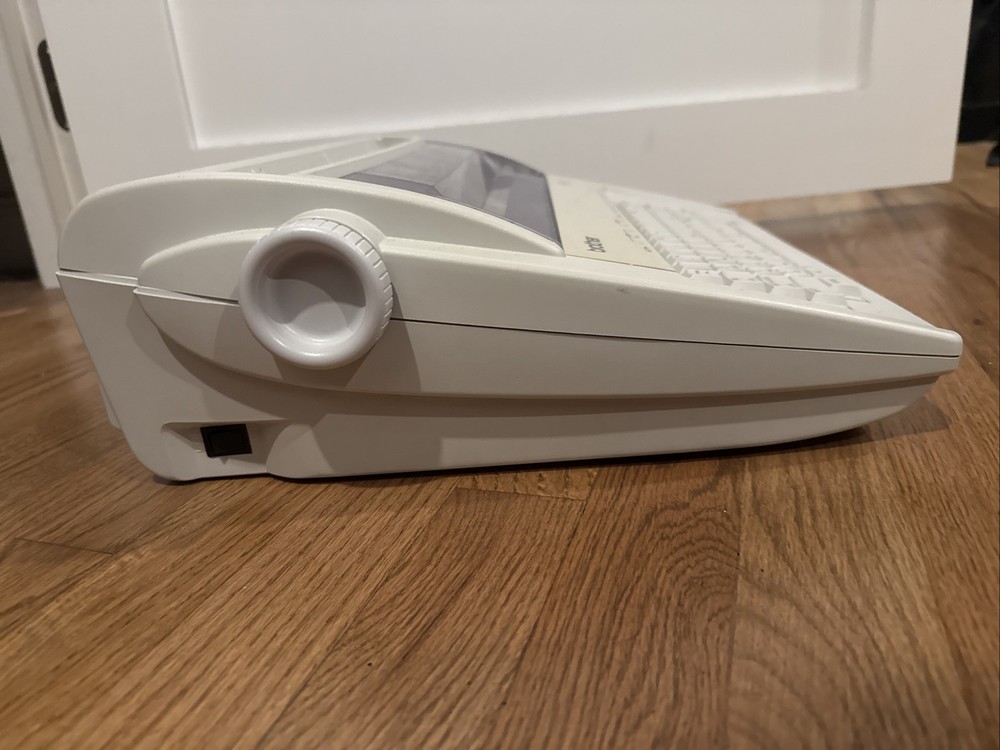 Brother ML-300 Electronic Dictionary Typewriter - White