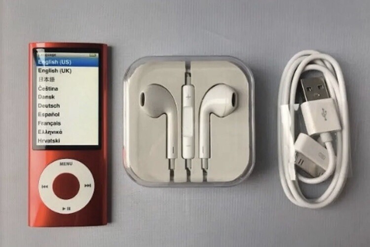Apple iPod nano 5th Generation Red (8GB) mint
