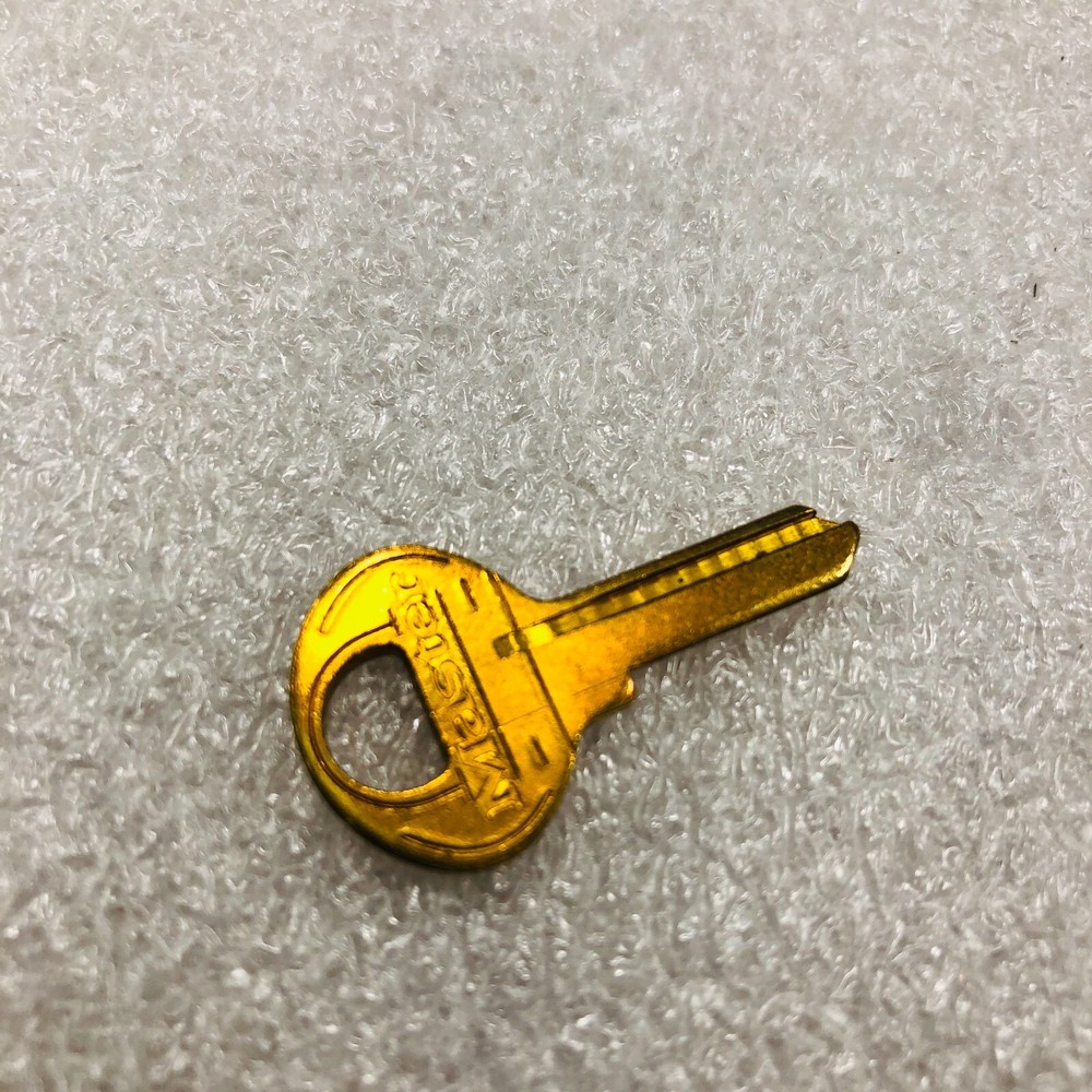 4 Key Blanks For Master Lock 7K Keyway original locksmith replacement