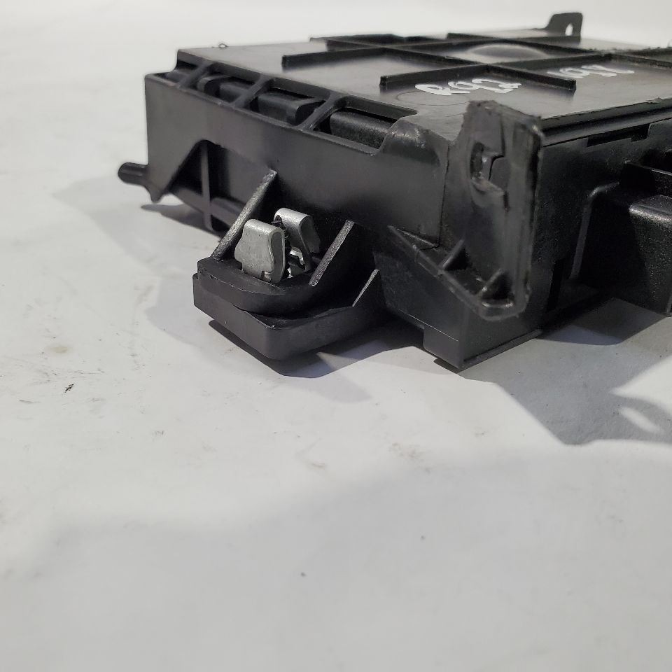 2005 Chevrolet Corvette OEM Theft Control Module AAA40582