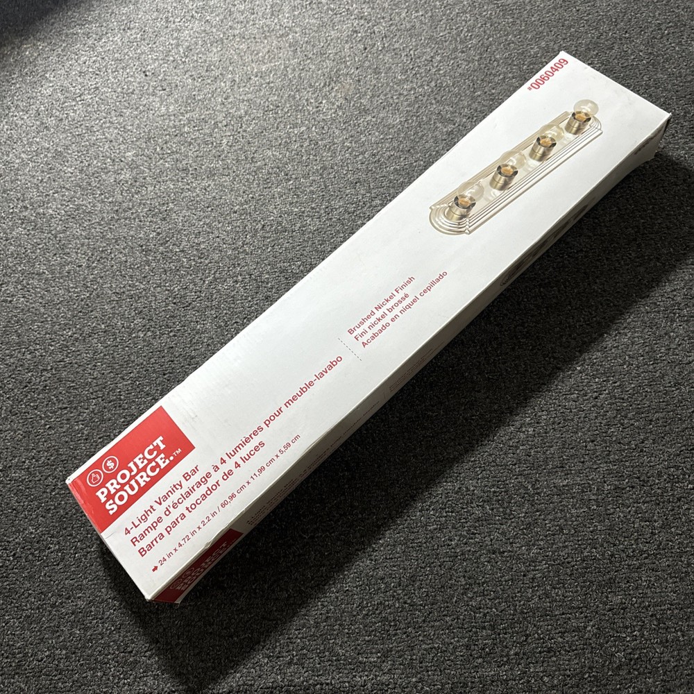 Intertec Model 00604098 4 light vanity bar