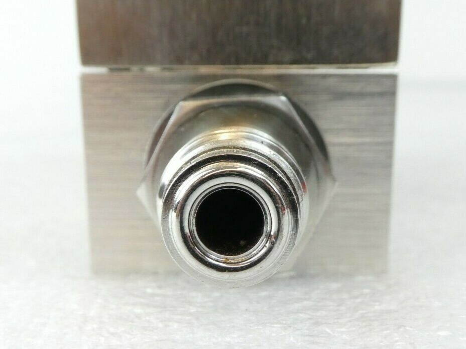 UNIT Instruments UFC-1100 Mass Flow Controller MFC 2 SLM N2 AMAT Working Surplus