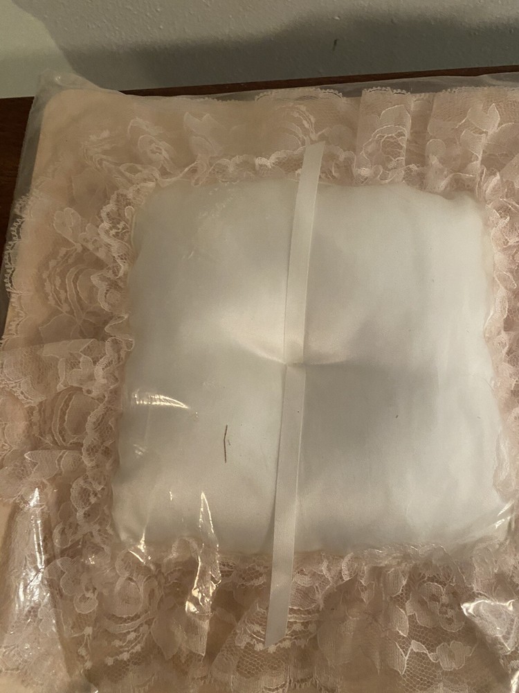 Ringbearer Pillow with Cake Server Set