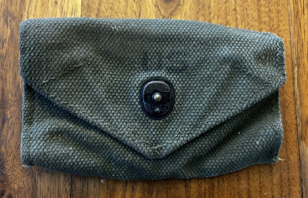 ORIGINAL WWII US ARMY INFANTRY M1942 FIRST AID CARLISLE BANDAGE POUCH-TRANSITION
