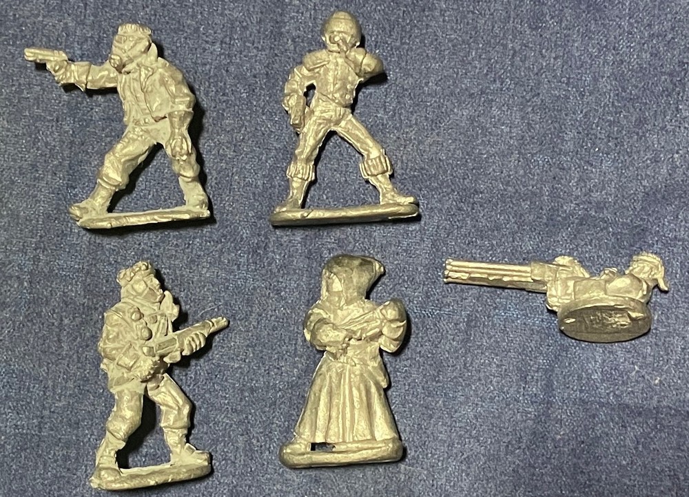 5 Dark Future figures by Citadel Miniatures