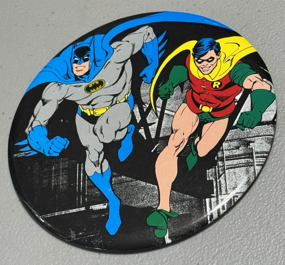1982 DC Comics Inc. Batman and Robin Button 6” Button Pinback