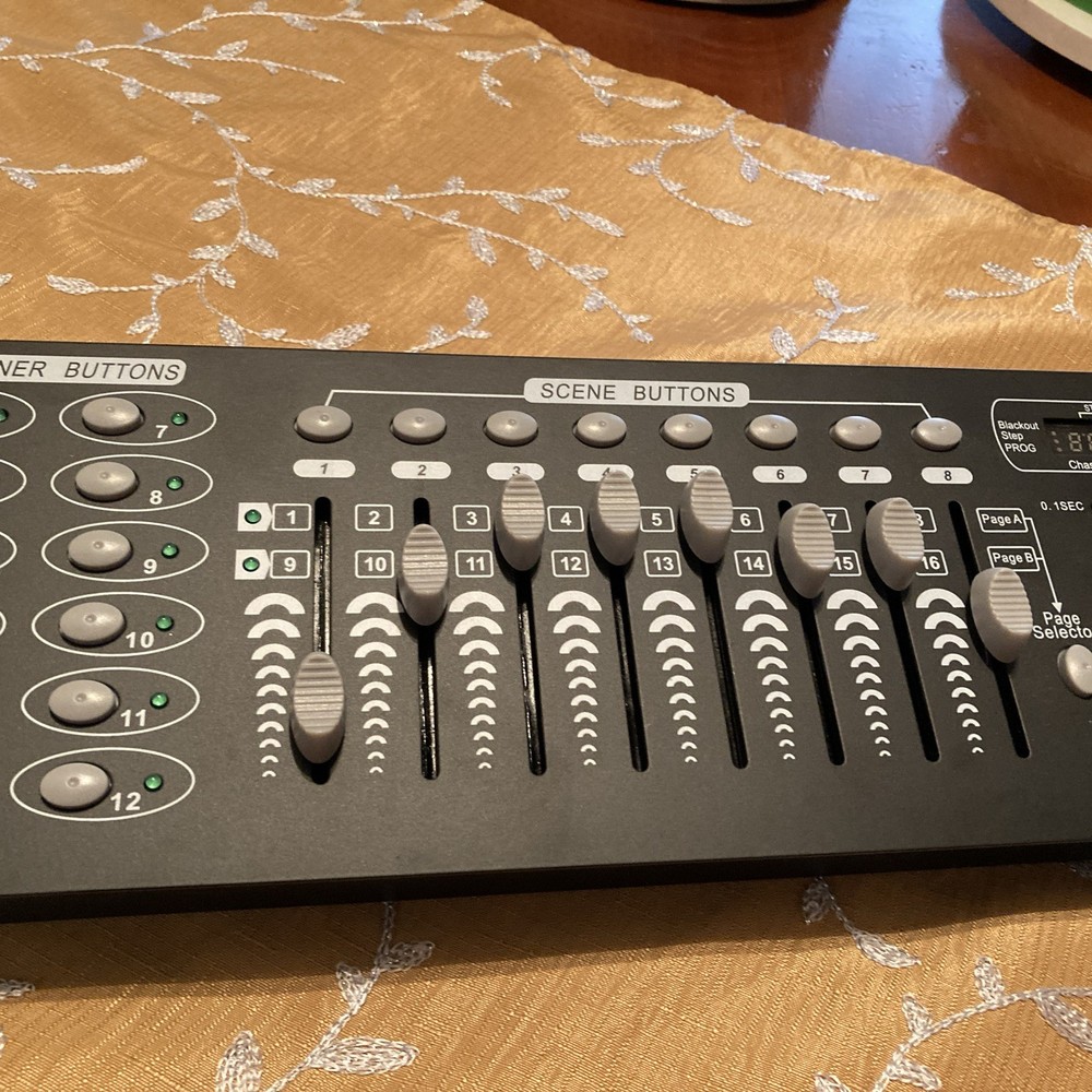 192 Channel DMX512 Controller Professional Lighting Console