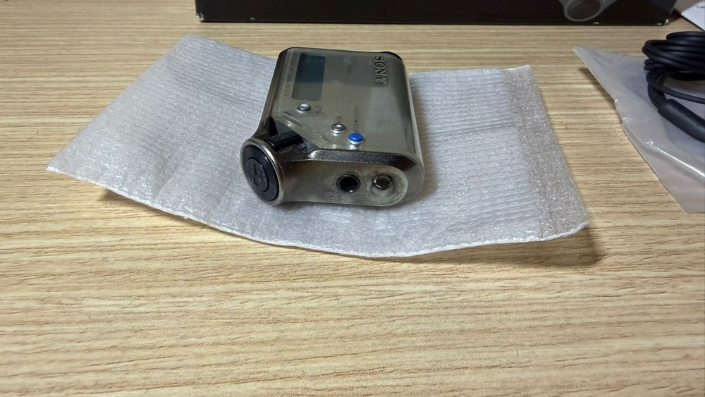 READ INFO - RARE - Sony NW-E73 Network Walkman Mp3 player high end